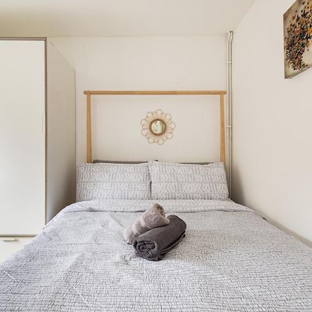 1Bd Apartment Near Olympic Park, East Londen Buitenkant foto